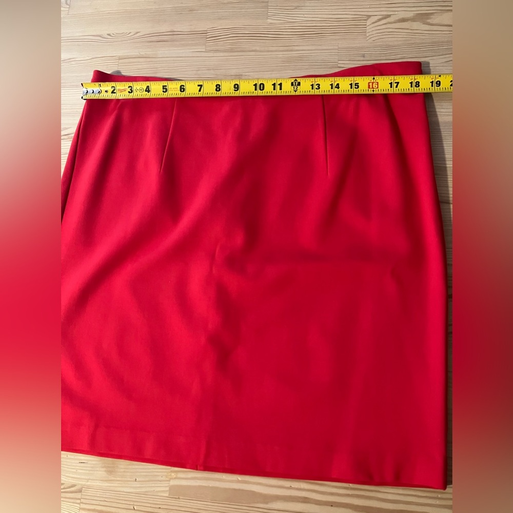 Dalia Collection Elegant Red- Orang Mini Skirt, size 14